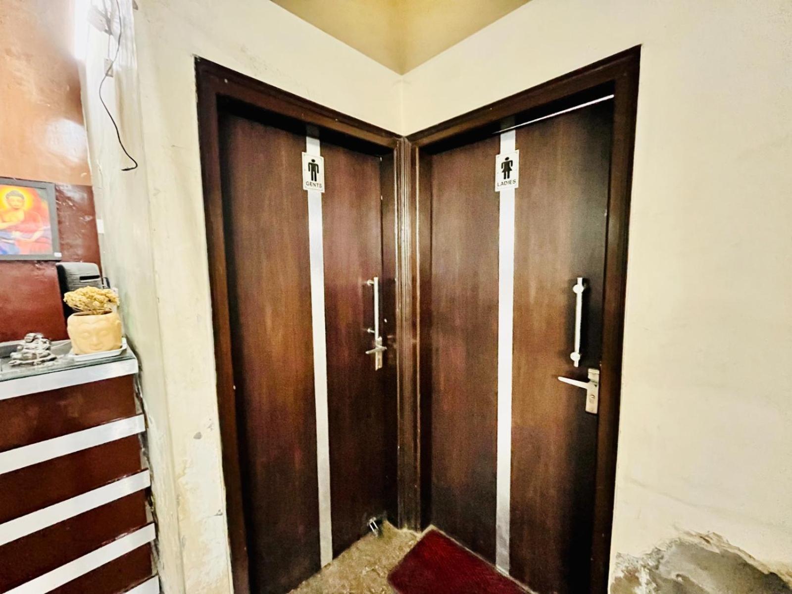 Hotel Ramawati Near Ganga Ghat 哈里瓦 外观 照片