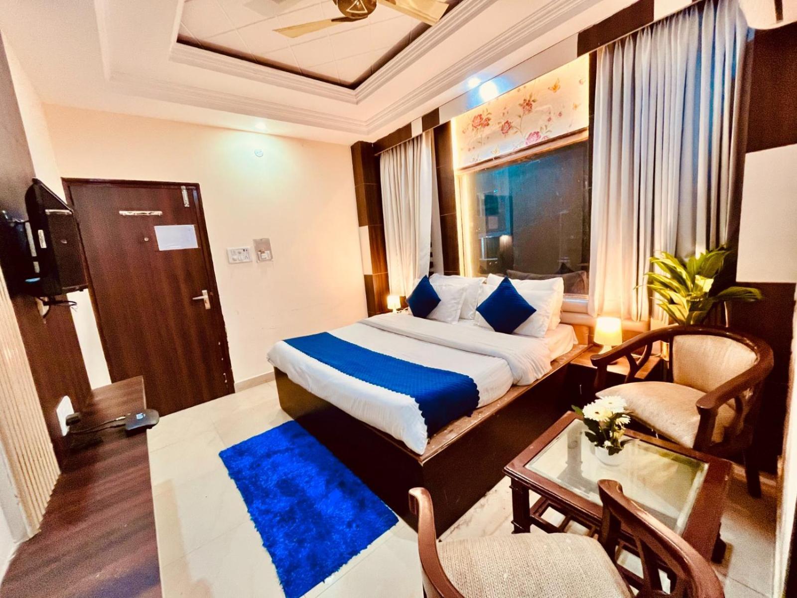 Hotel Ramawati Near Ganga Ghat 哈里瓦 外观 照片
